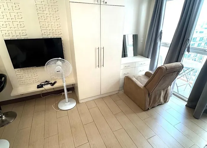 Casa Venice Rustic Pet Friendly Balcony Apartment