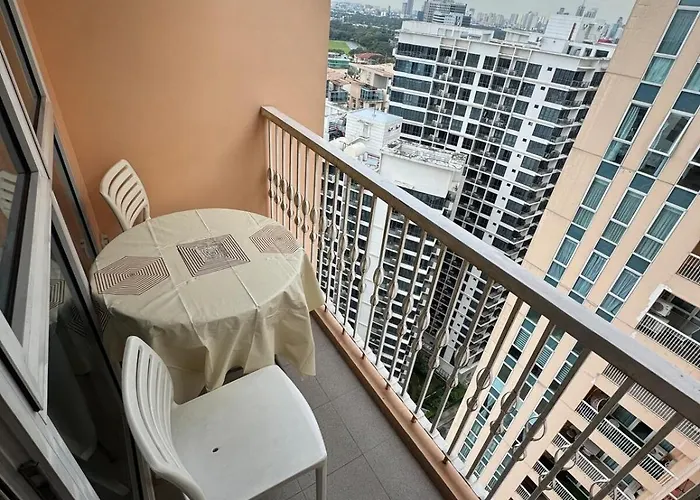 Casa Venice Rustic Pet Friendly Balcony *