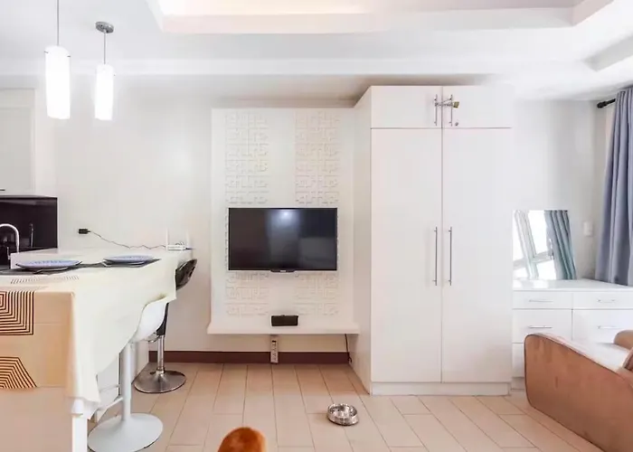 Casa Venice Rustic Pet Friendly Balcony Apartment